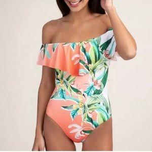 Trina Turk NWT Costa de Prada ruffle swim suit